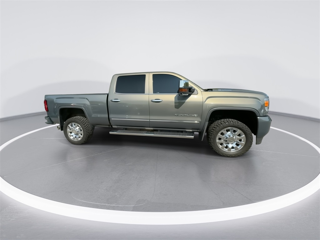 2018 GMC Sierra 2500HD Denali 13