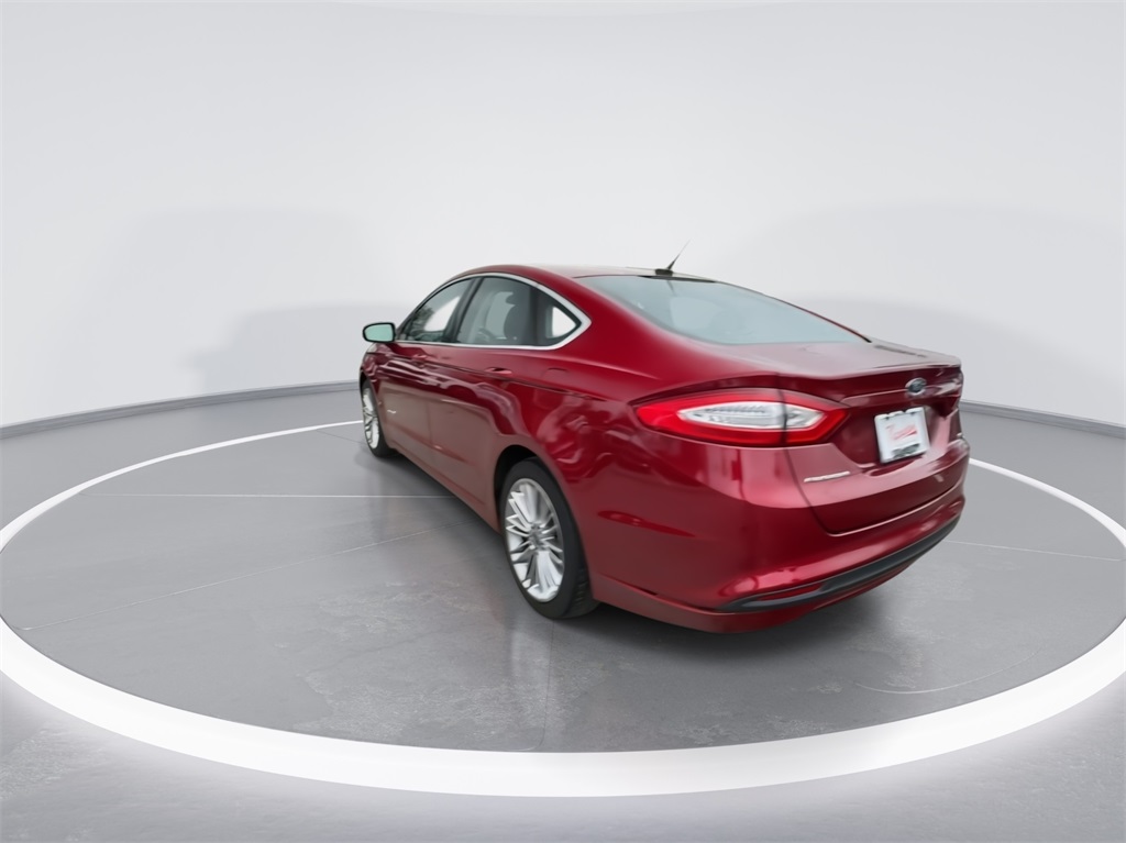 2013 Ford Fusion Hybrid SE 8