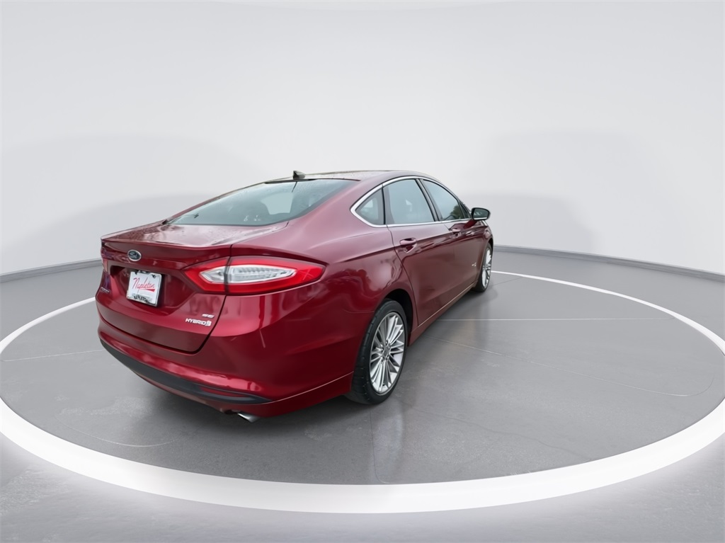 2013 Ford Fusion Hybrid SE 10