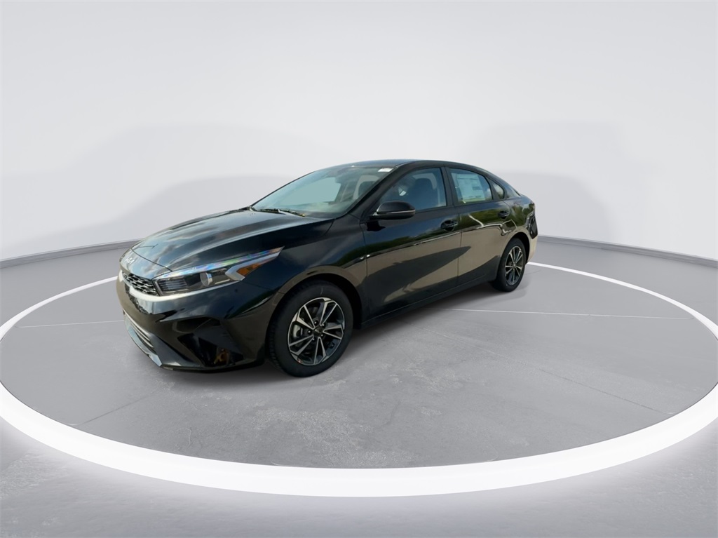 2024 Kia Forte LXS 4