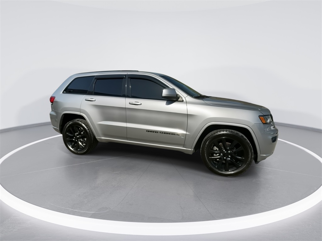 2019 Jeep Grand Cherokee Altitude 2