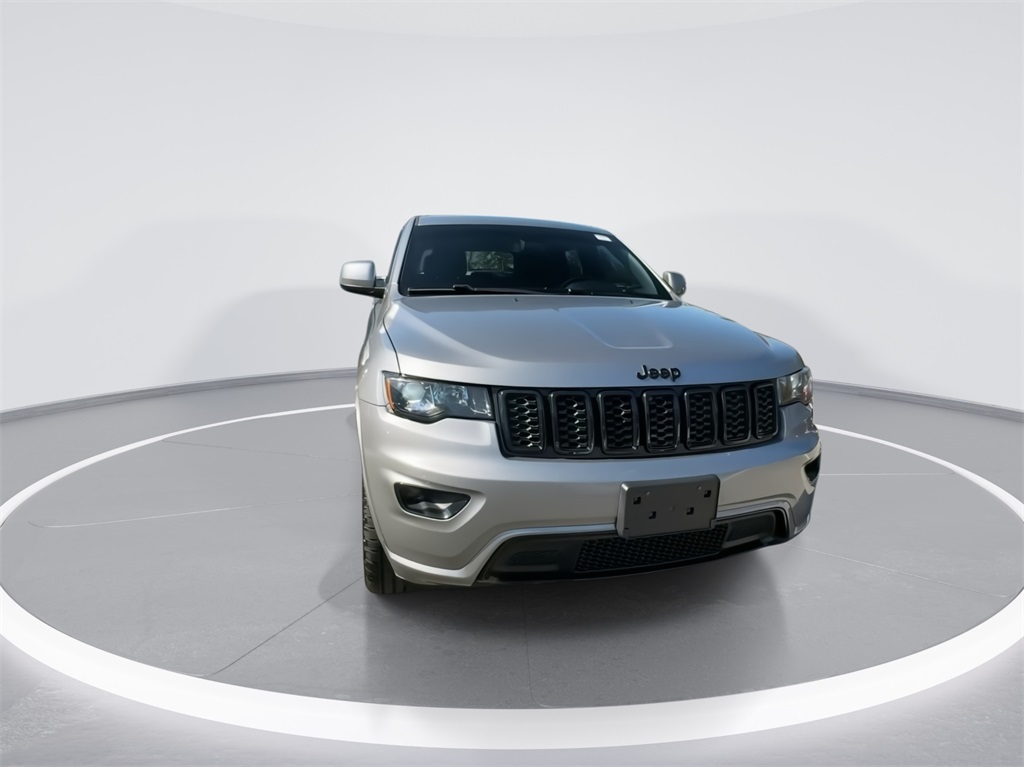 2019 Jeep Grand Cherokee Altitude 4