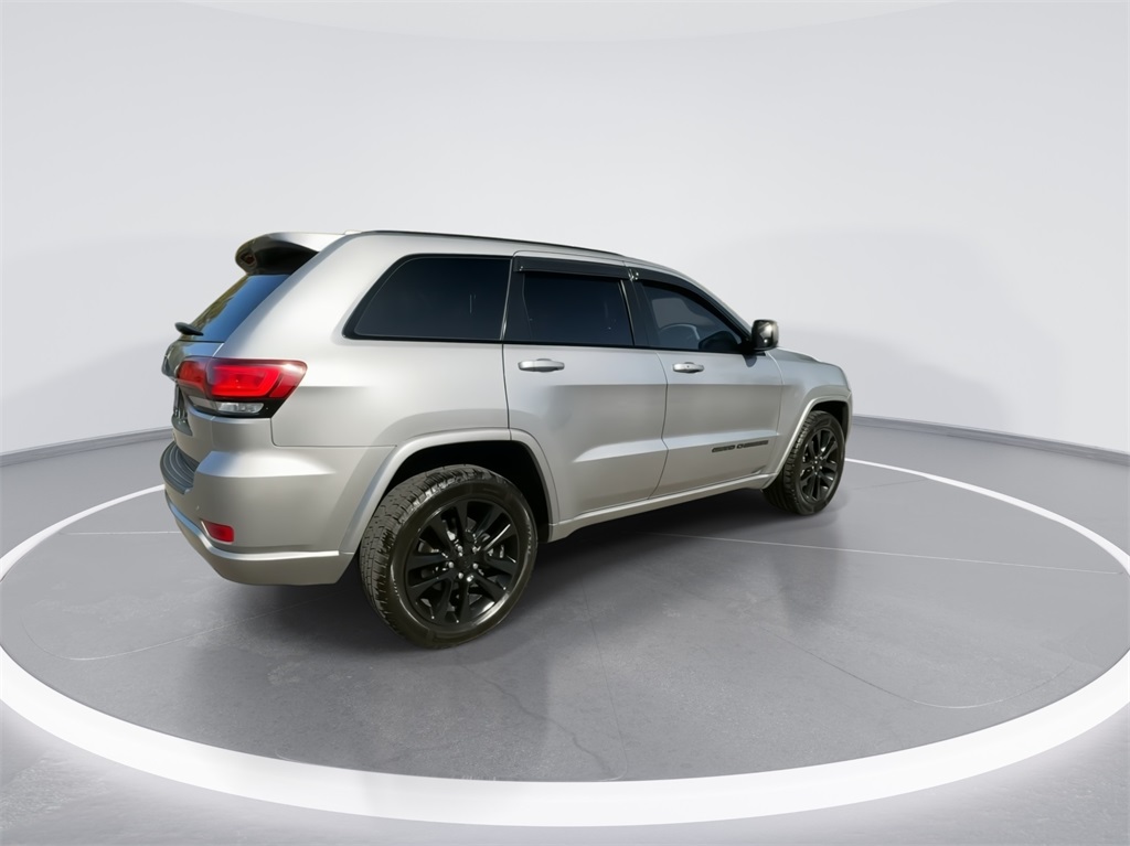 2019 Jeep Grand Cherokee Altitude 12