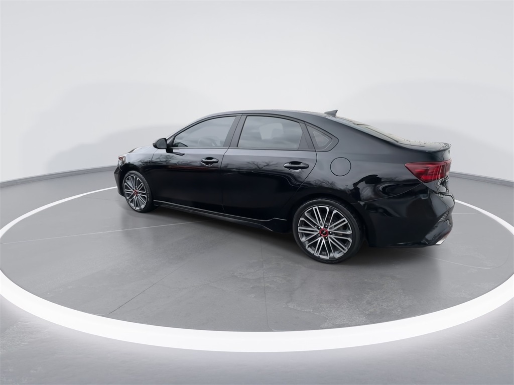 2022 Kia Forte GT 8