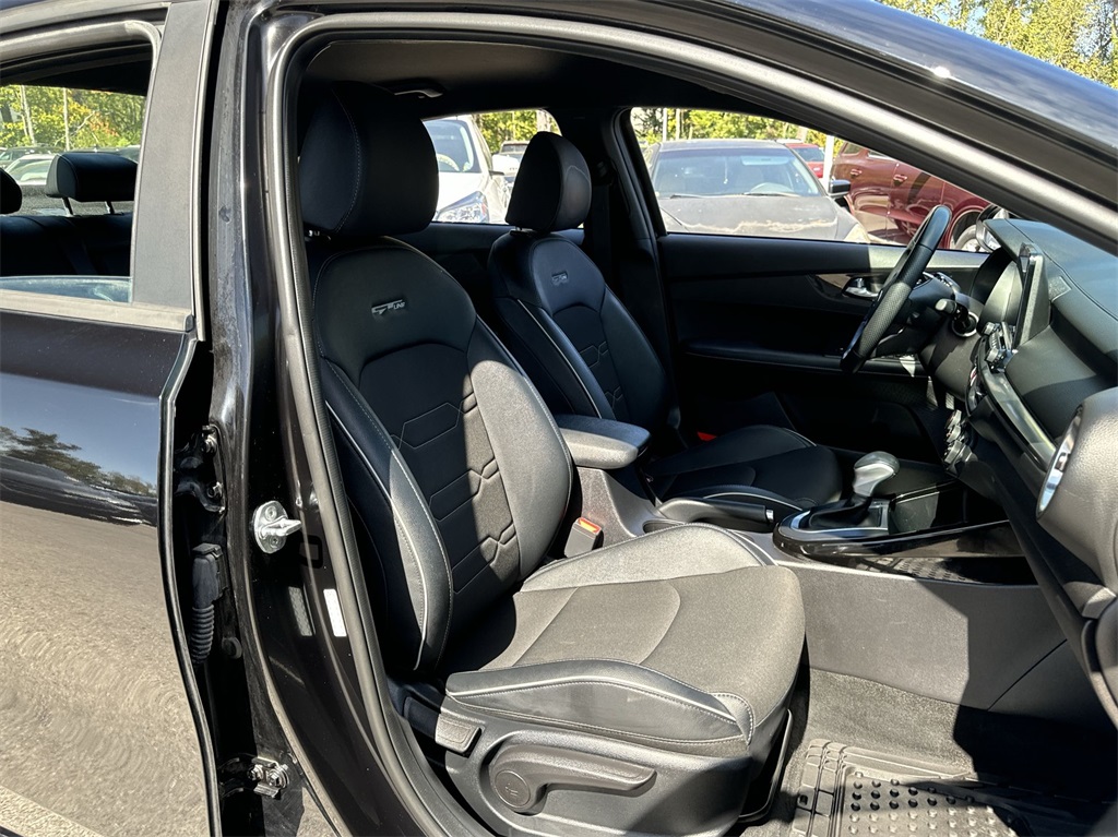 2021 Kia Forte GT-Line 34