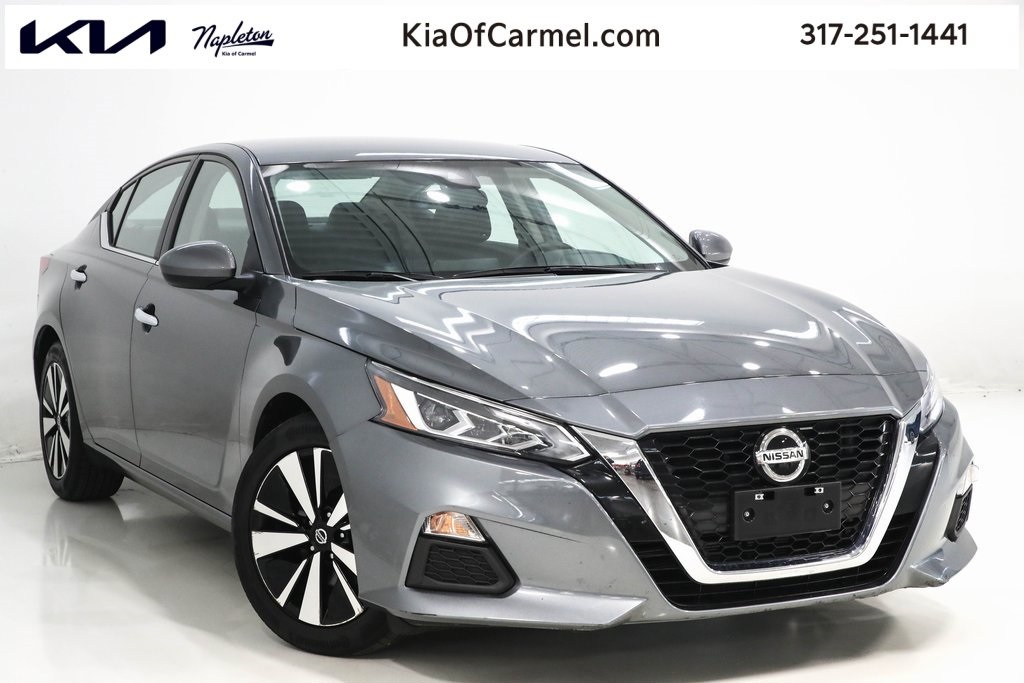 2022 Nissan Altima 2.5 SV 1