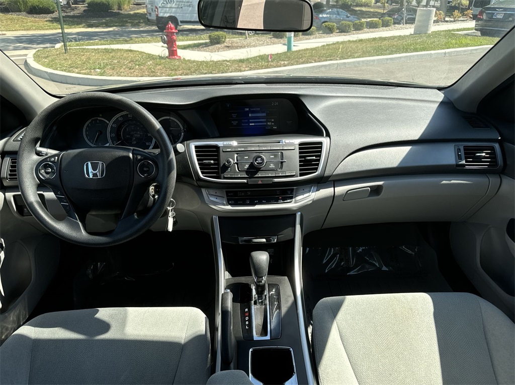 2013 Honda Accord LX 19