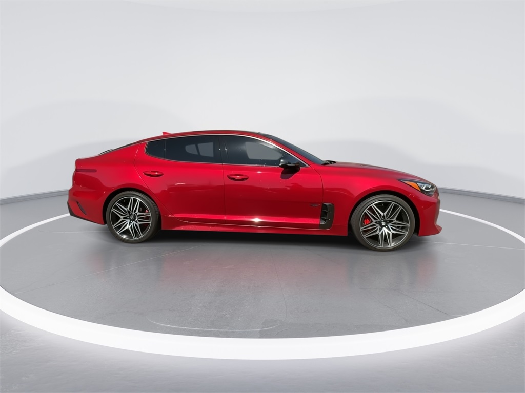 2022 Kia Stinger GT2 12