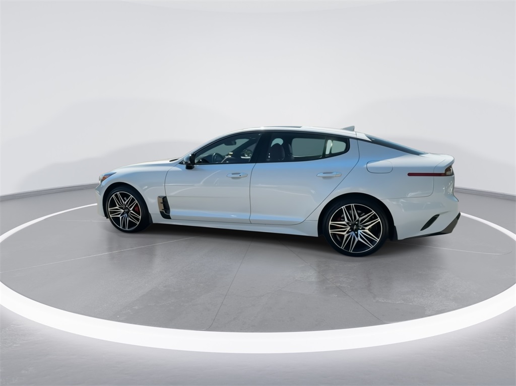 2022 Kia Stinger GT1 7