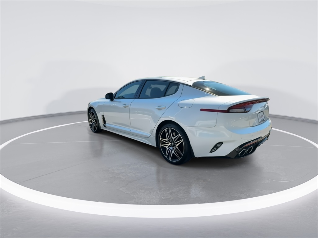 2022 Kia Stinger GT1 8