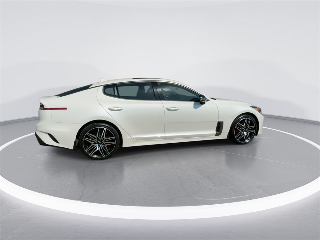 2022 Kia Stinger GT1 12