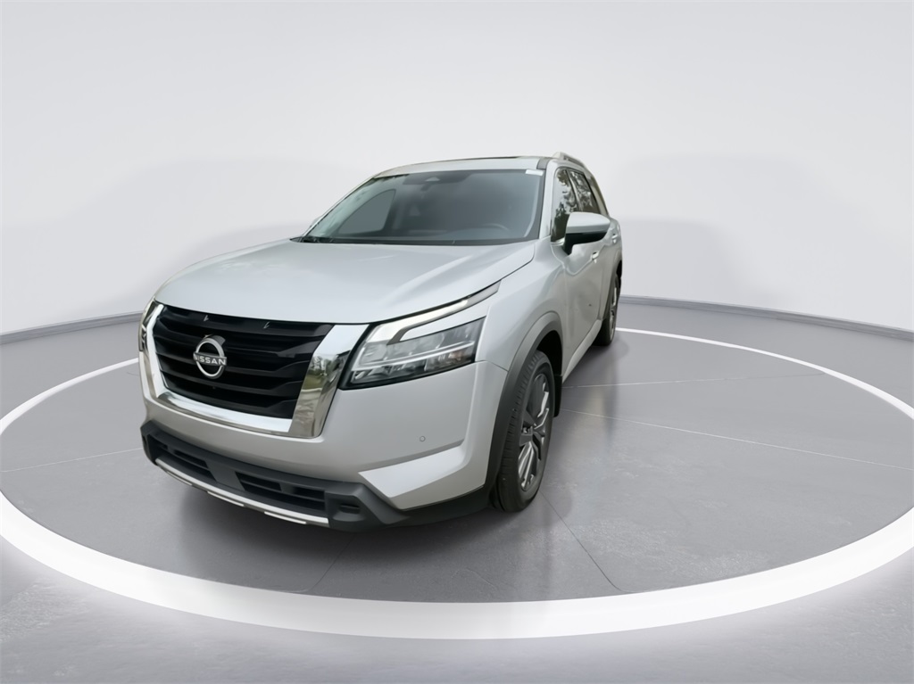 2023 Nissan Pathfinder SL 5