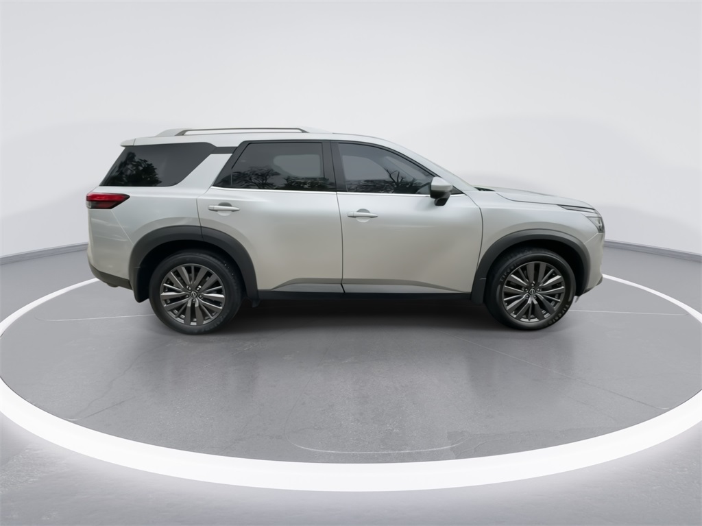 2023 Nissan Pathfinder SL 13