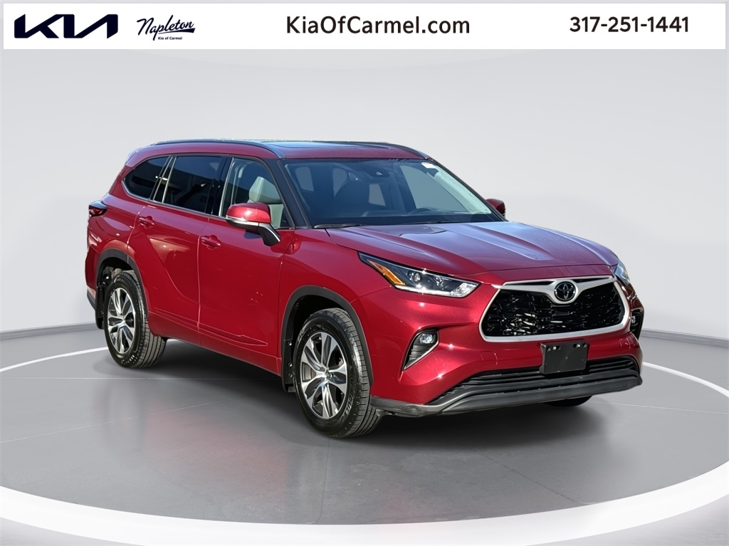 2021 Toyota Highlander XLE 1