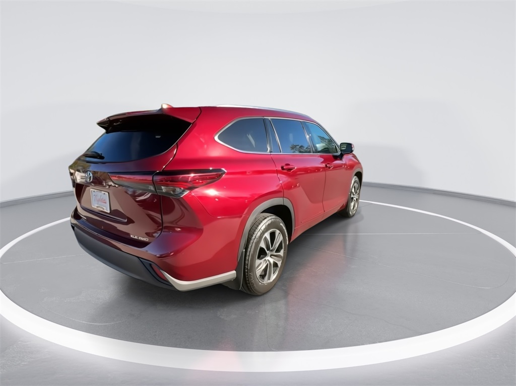 2021 Toyota Highlander XLE 11