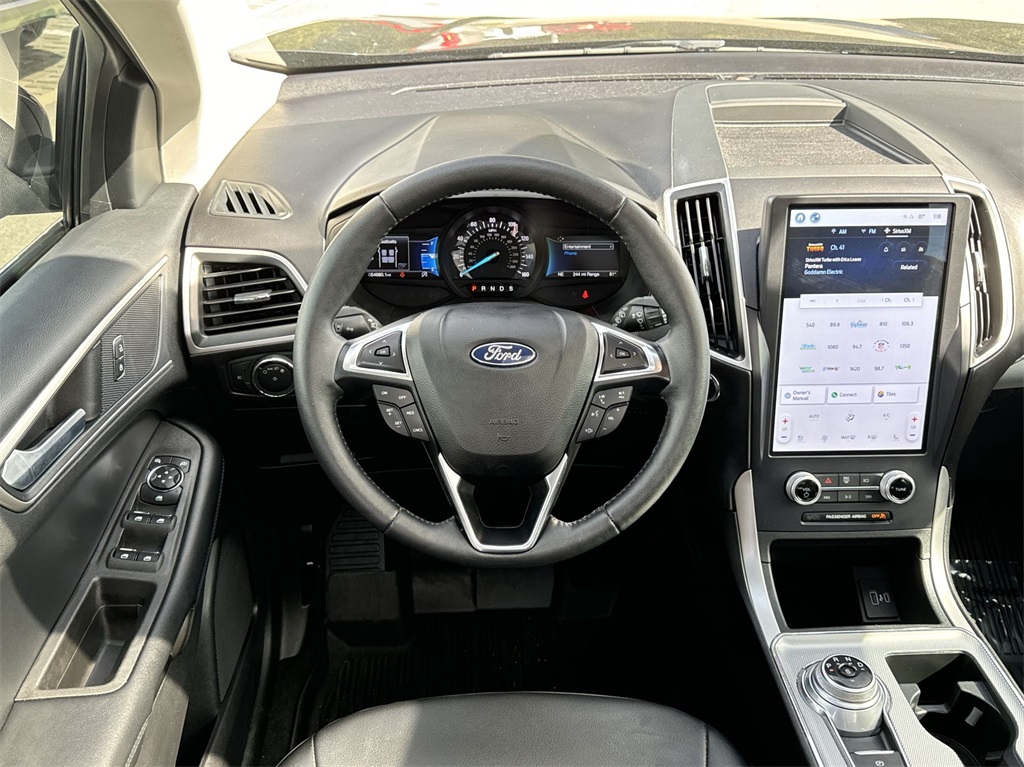 2022 Ford Edge SEL 17