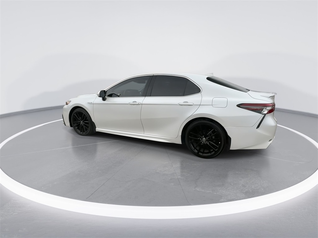 2021 Toyota Camry Hybrid XSE 8