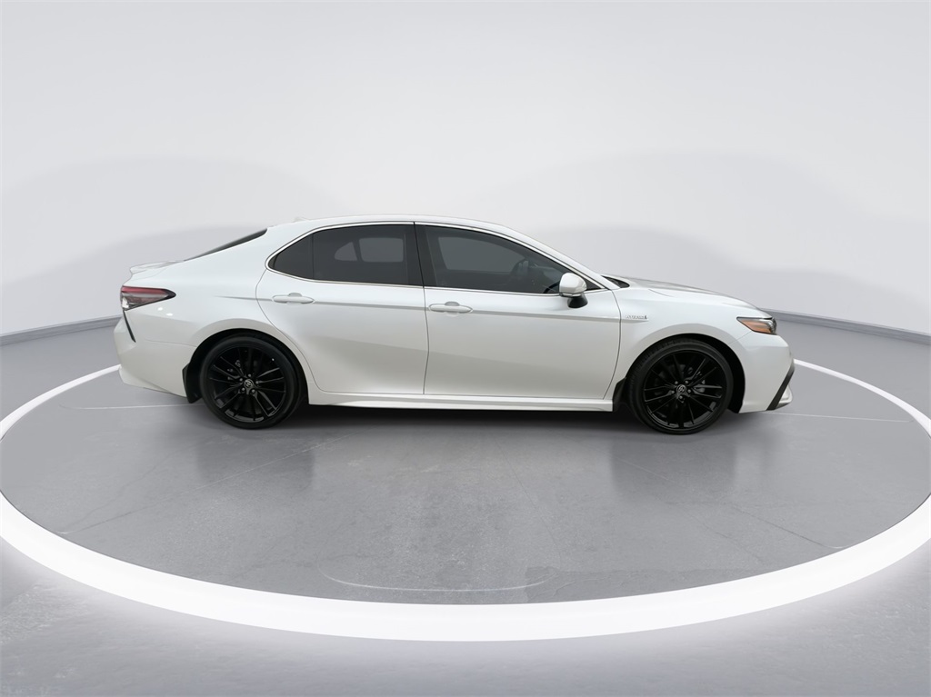 2021 Toyota Camry Hybrid XSE 13