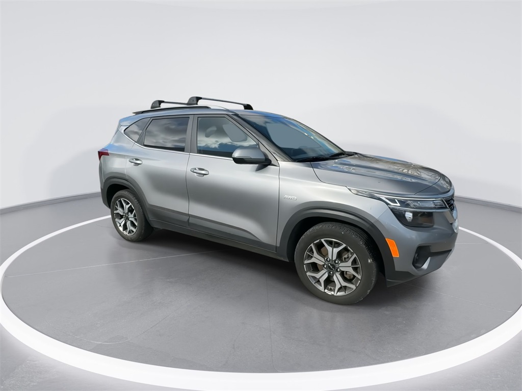 2022 Kia Seltos EX 2