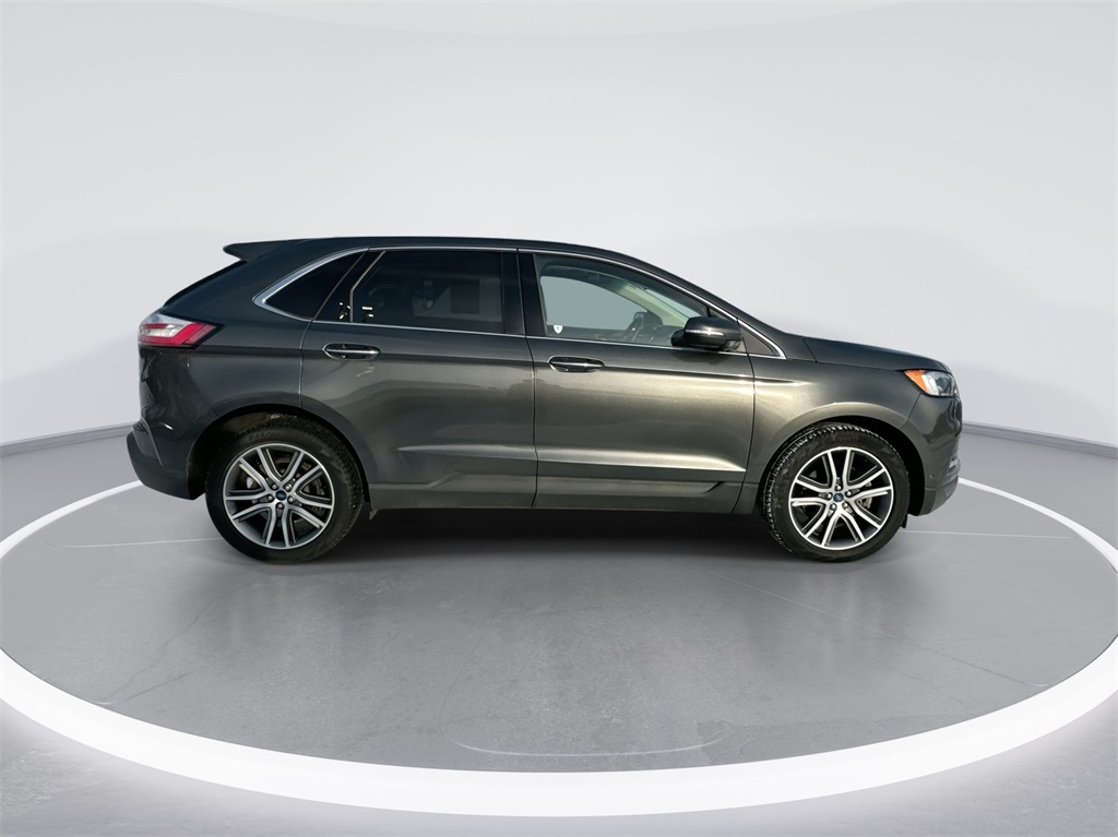 2019 Ford Edge Titanium 7