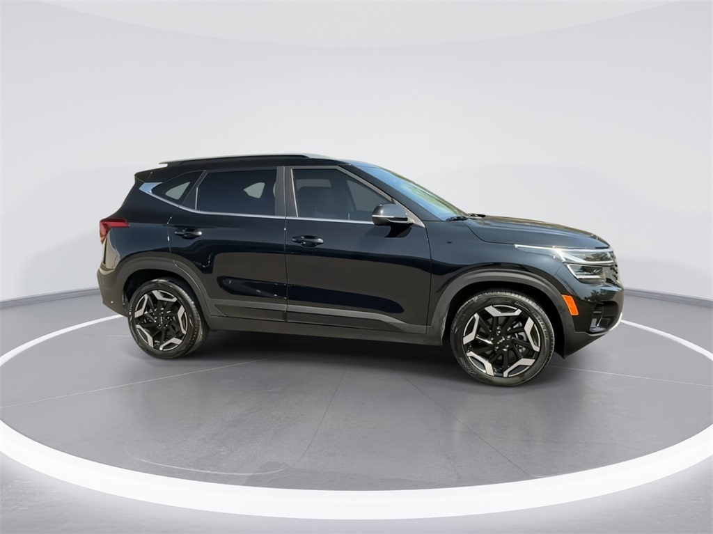 2024 Kia Seltos SX 12