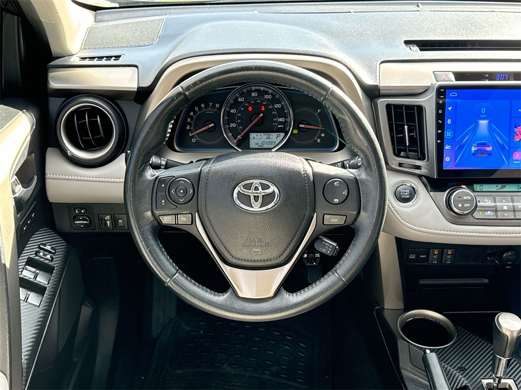 2014 Toyota RAV4 Limited 16