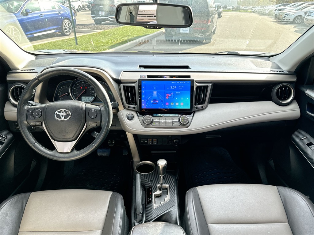 2014 Toyota RAV4 Limited 17