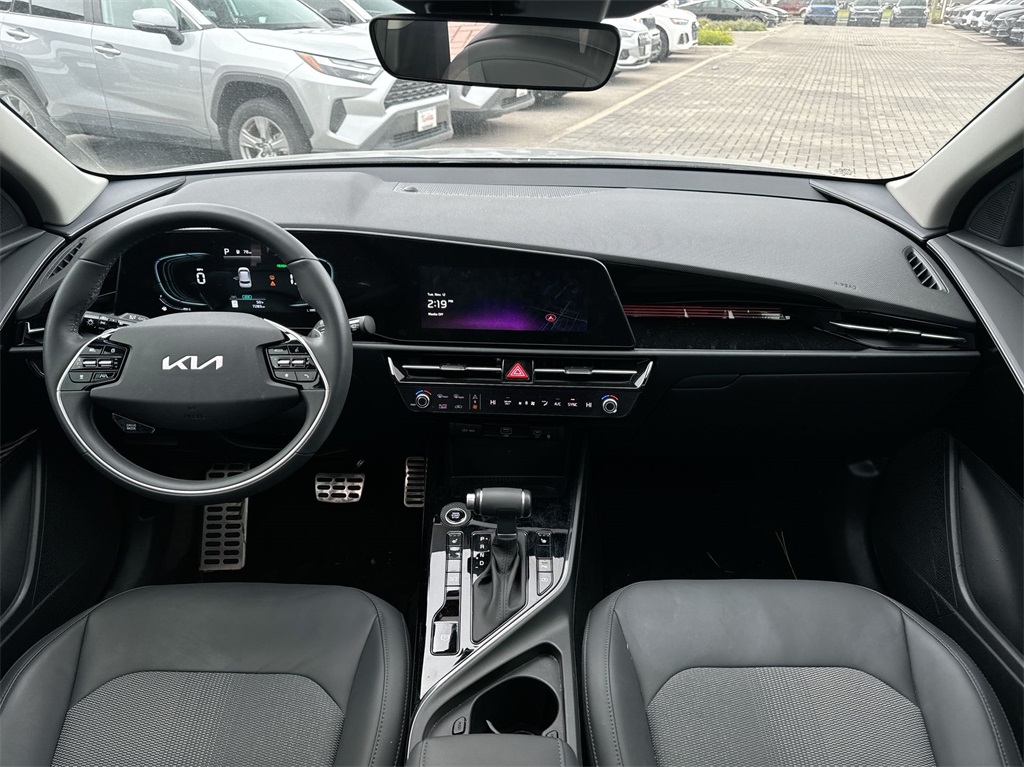 2024 Kia Niro EX Touring 17