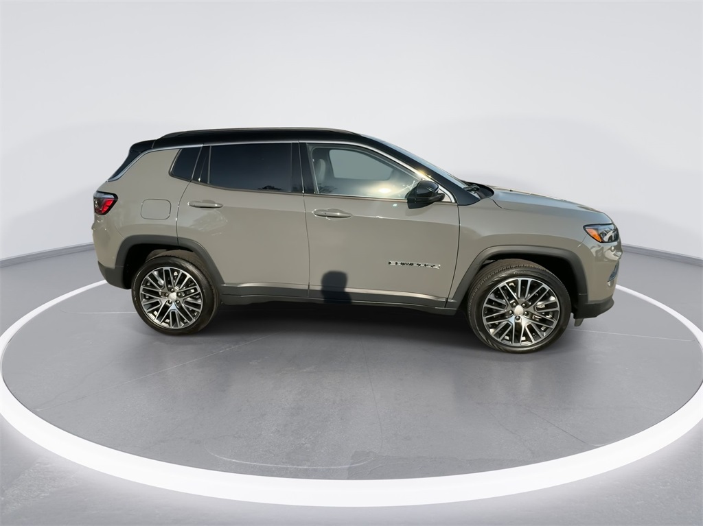 2023 Jeep Compass Limited 13