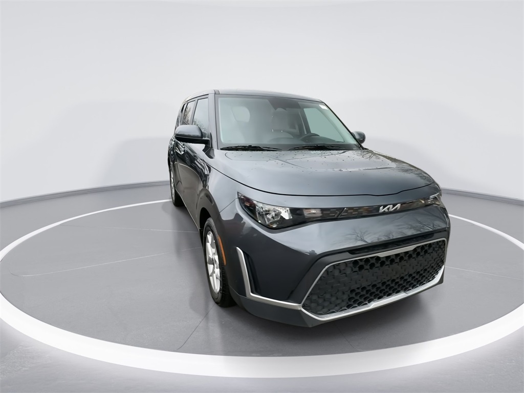 2023 Kia Soul LX 2