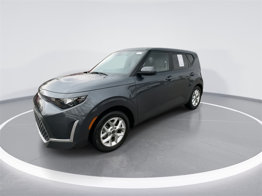 2023 Kia Soul LX 5