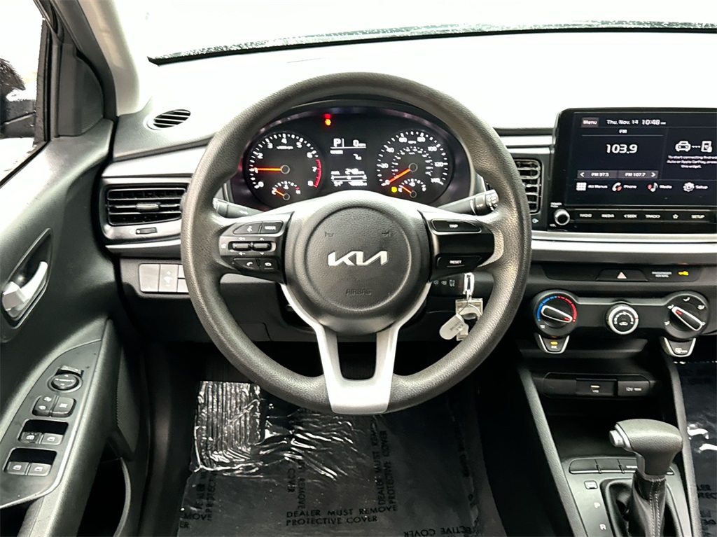 2022 Kia Rio LX 17