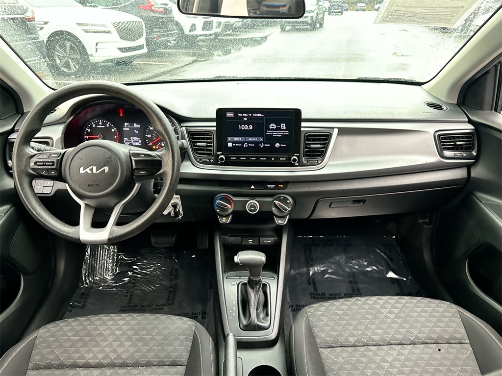 2022 Kia Rio LX 18