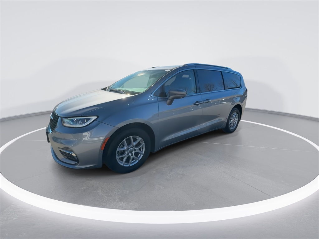 2021 Chrysler Pacifica Touring L 4