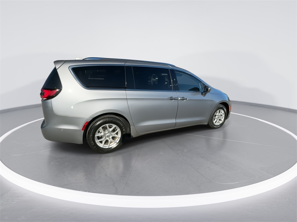 2021 Chrysler Pacifica Touring L 11