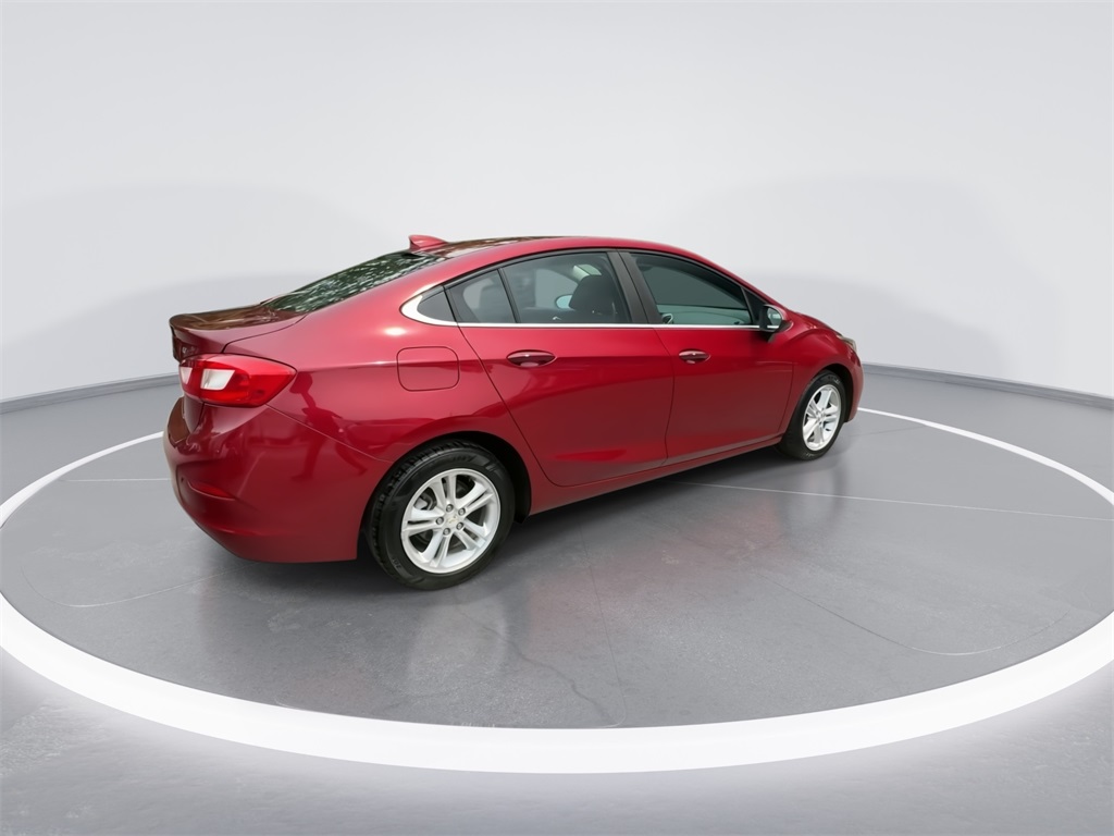 2017 Chevrolet Cruze LT 11