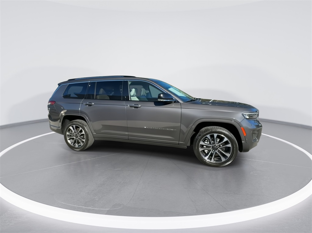 2021 Jeep Grand Cherokee L Overland 13