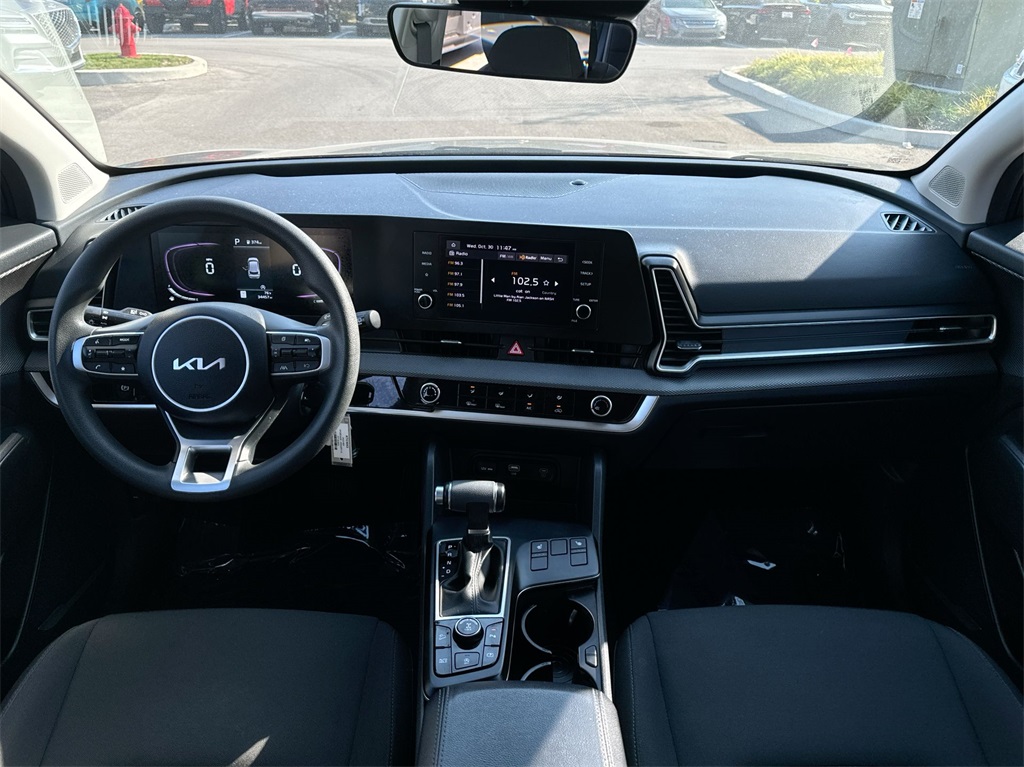 2023 Kia Sportage LX 18