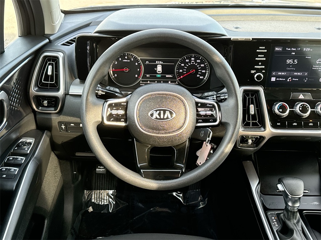 2021 Kia Sorento LX 10