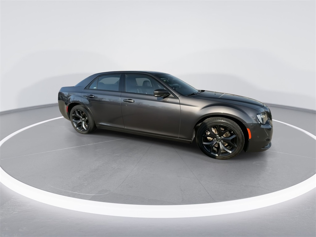 2023 Chrysler 300 S 13