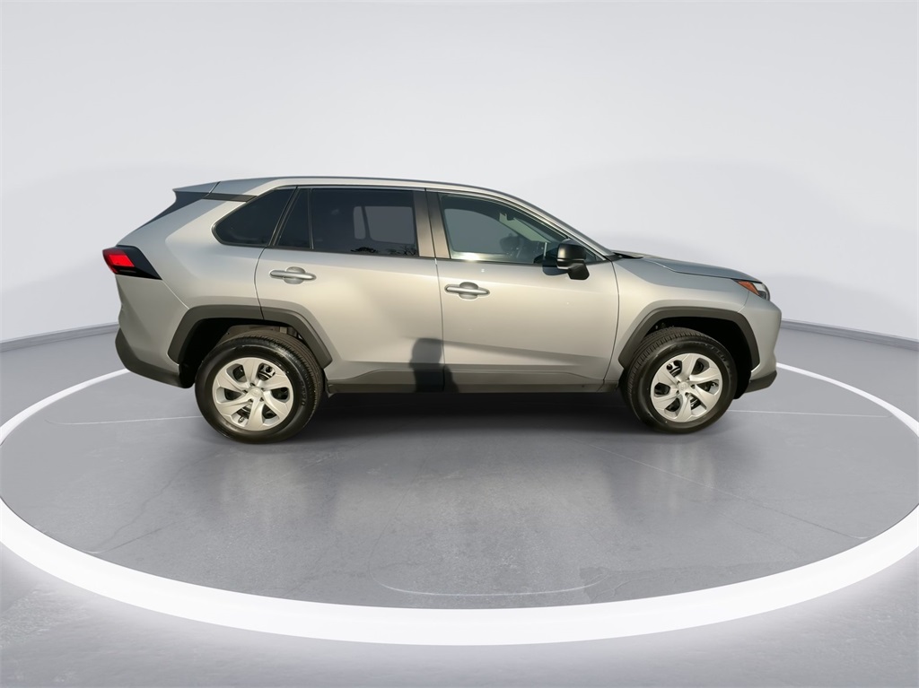 2024 Toyota RAV4 LE 12