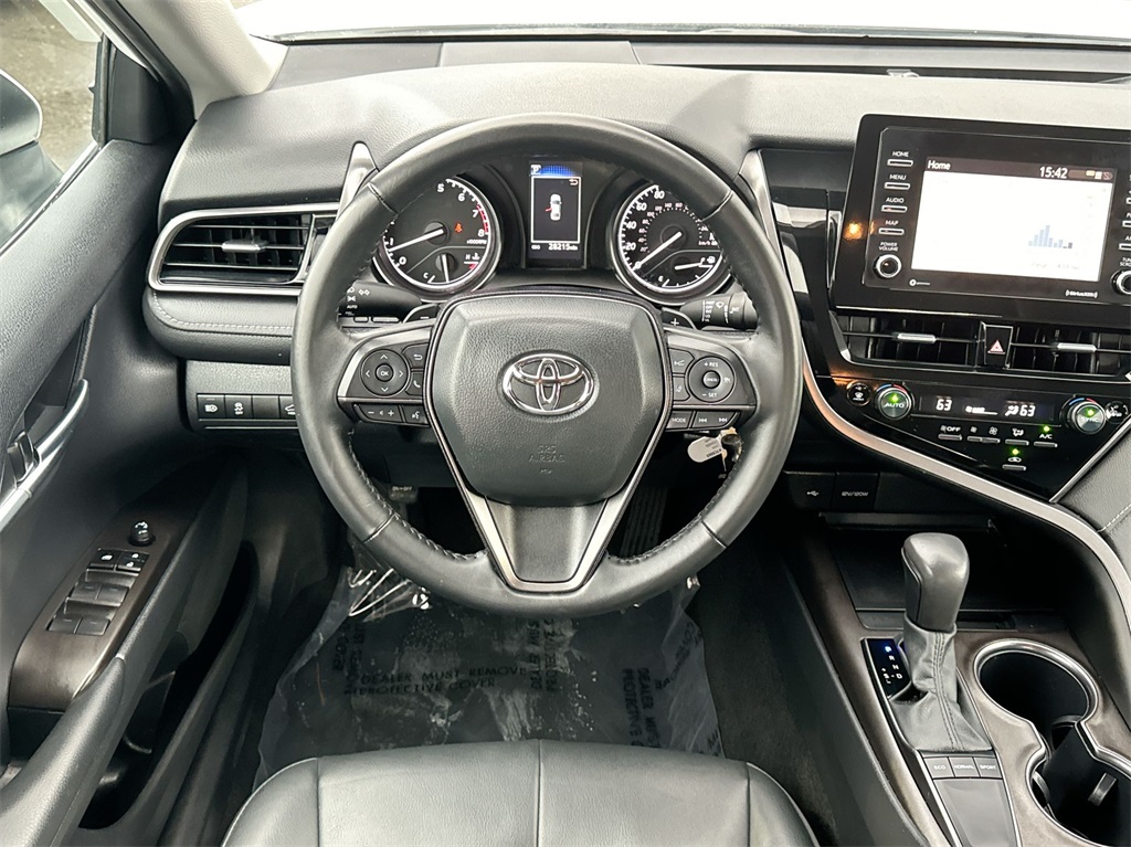 2024 Toyota Camry SE 17