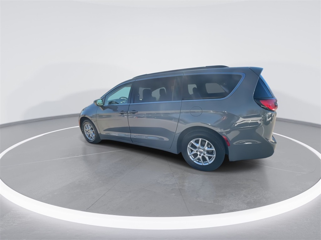 2022 Chrysler Pacifica Touring L 8