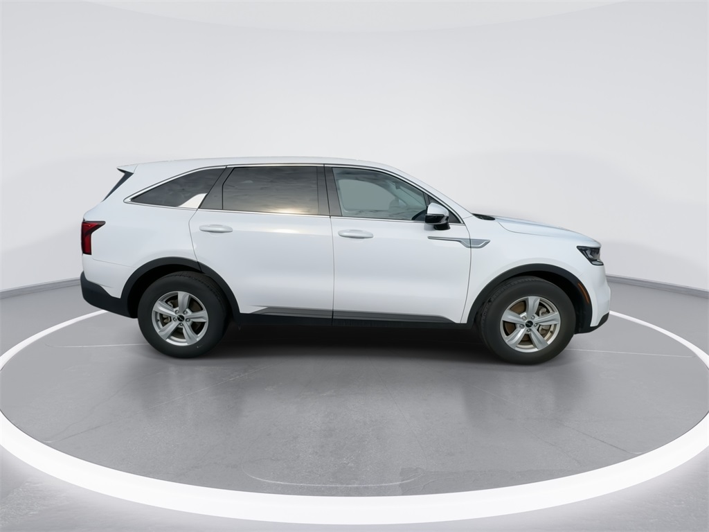 2023 Kia Sorento LX 12