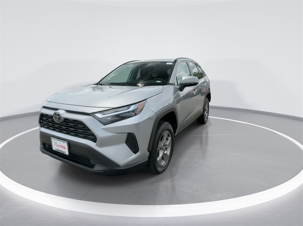 2022 Toyota RAV4 XLE 4