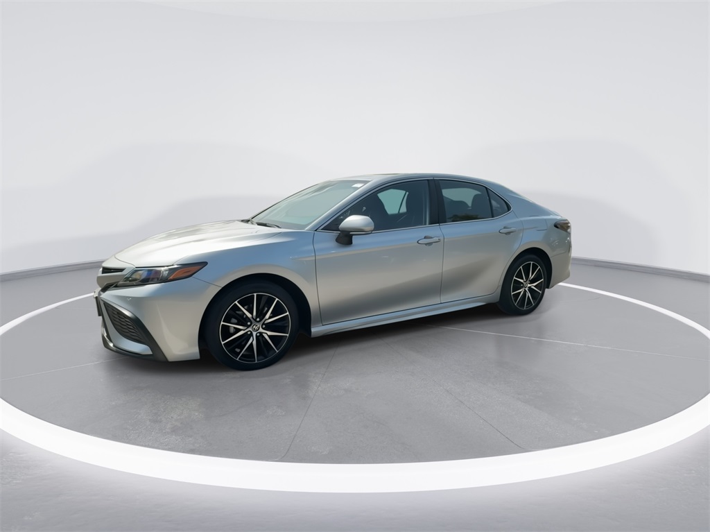 2022 Toyota Camry SE 4