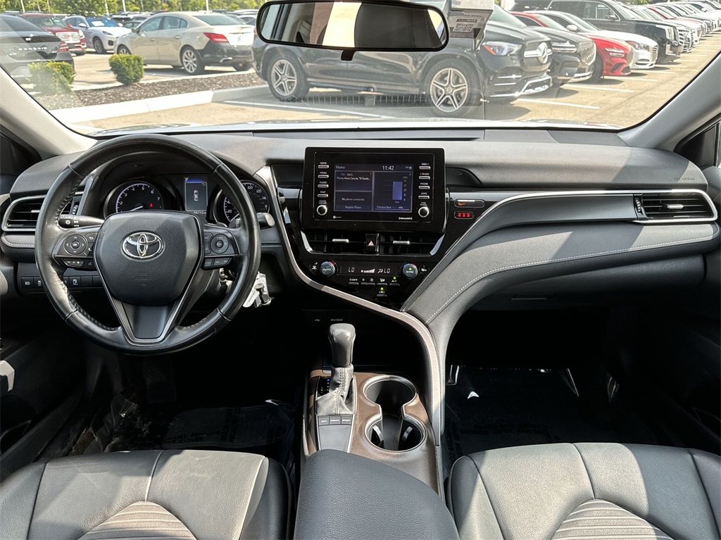 2022 Toyota Camry SE 20