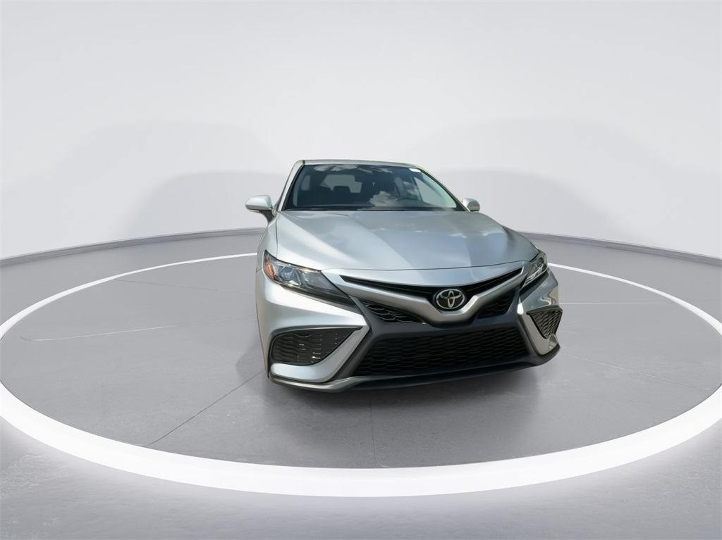 2022 Toyota Camry SE 3