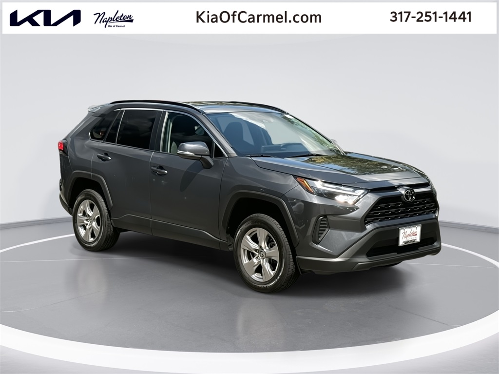 2022 Toyota RAV4 XLE 1