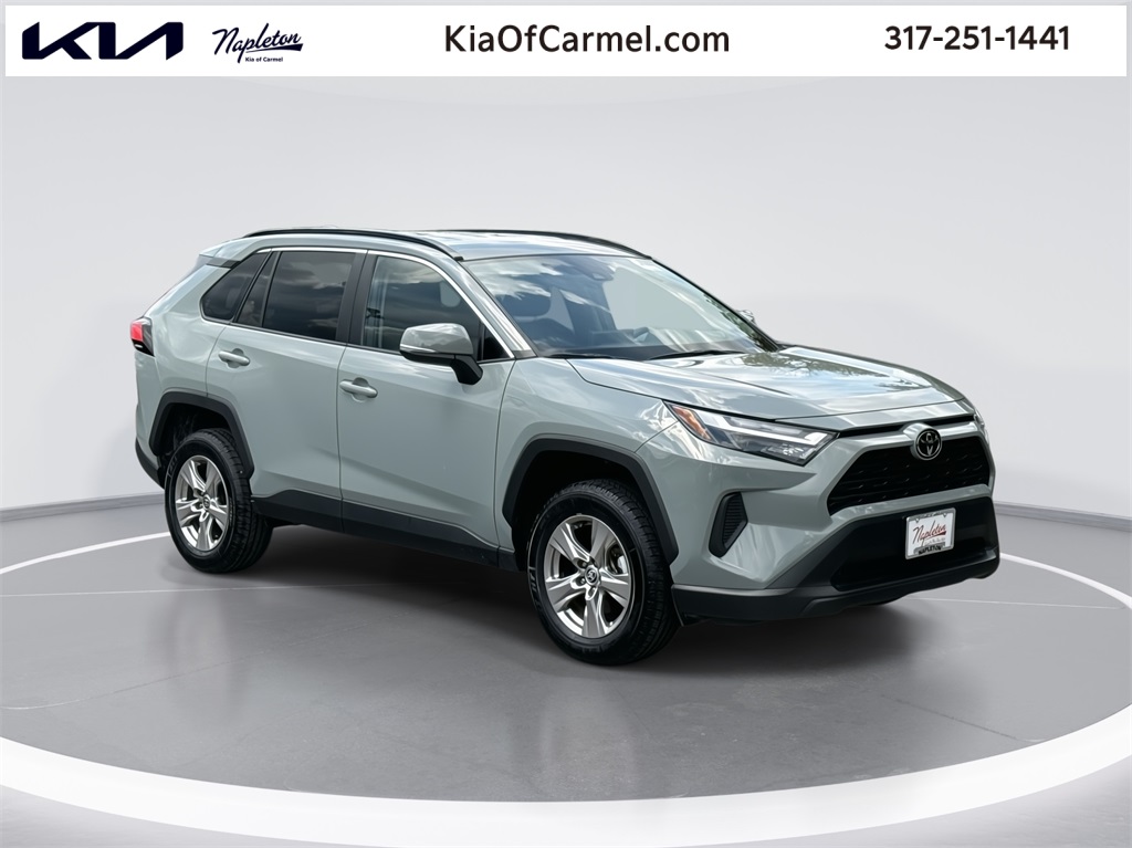 2022 Toyota RAV4 XLE 1